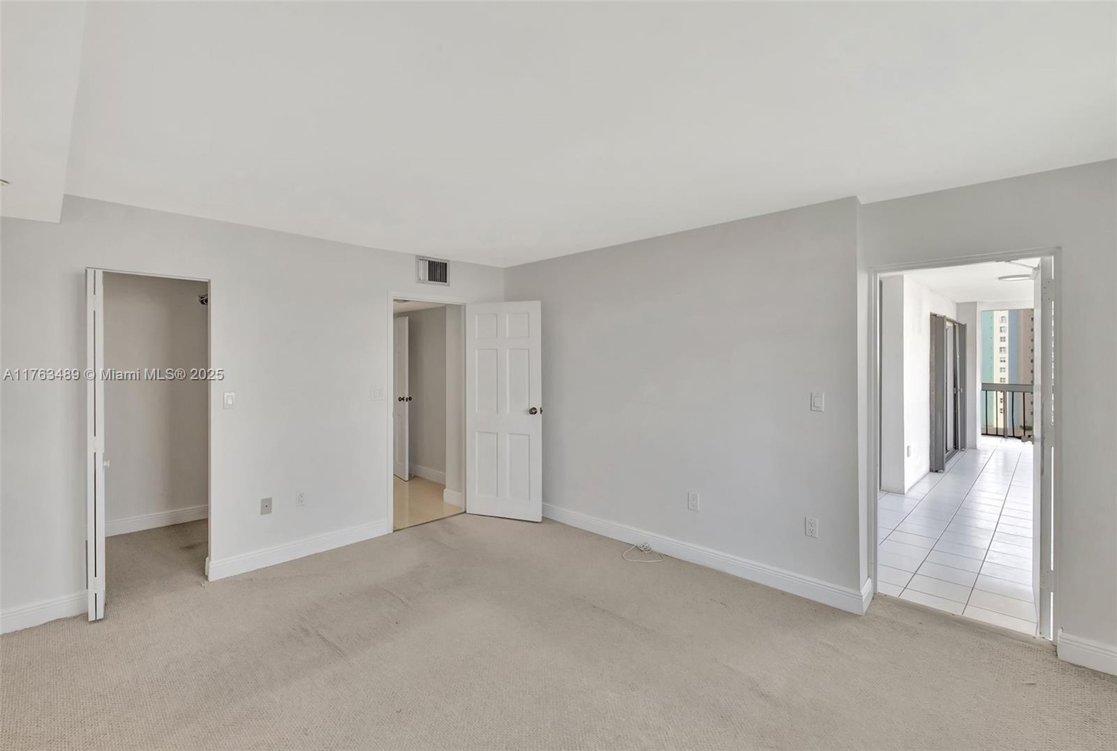 2333 Brickell Ave #1416, Miami FL 33129