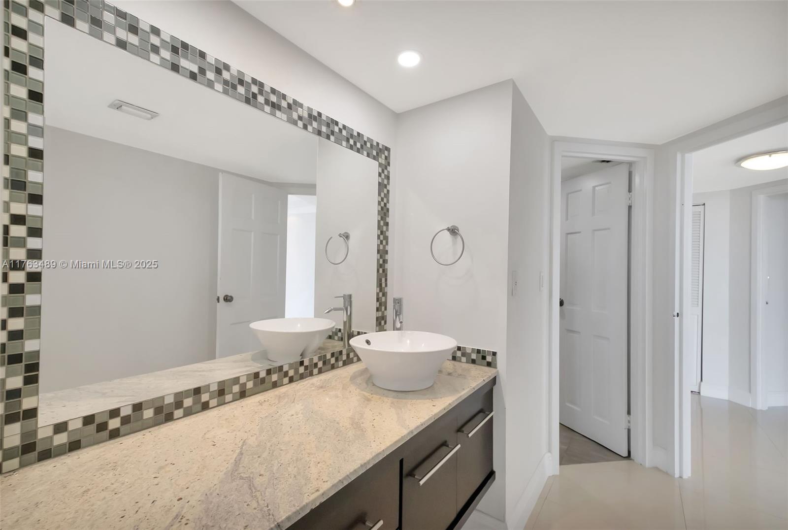 2333 Brickell Ave #1416, Miami FL 33129