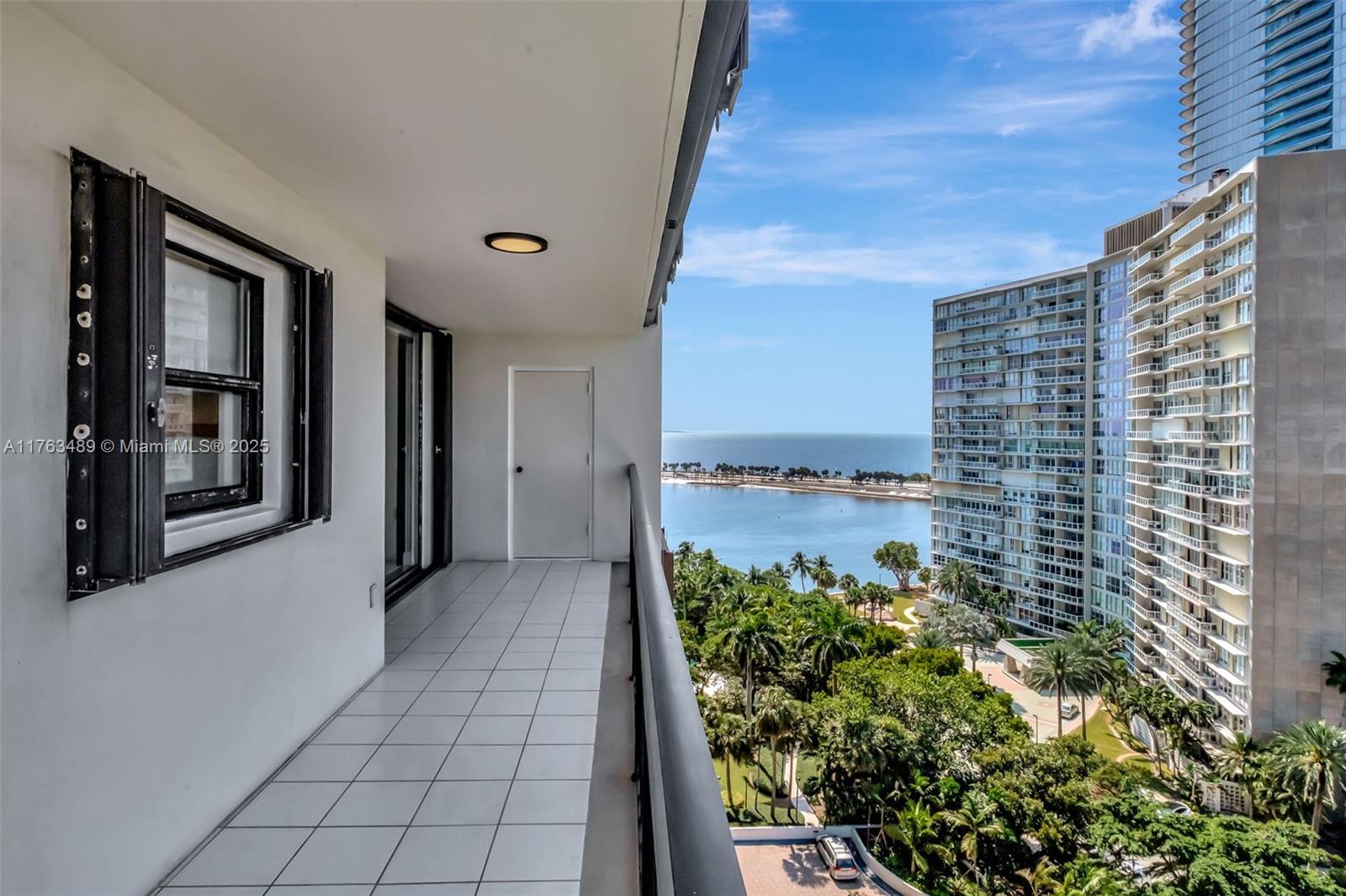 2333 Brickell Ave #1416, Miami FL 33129