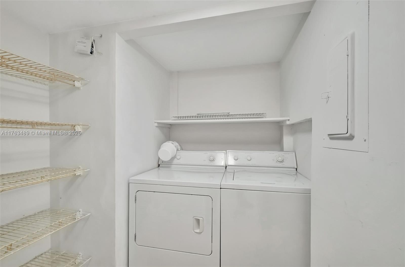 2333 Brickell Ave #1416, Miami FL 33129