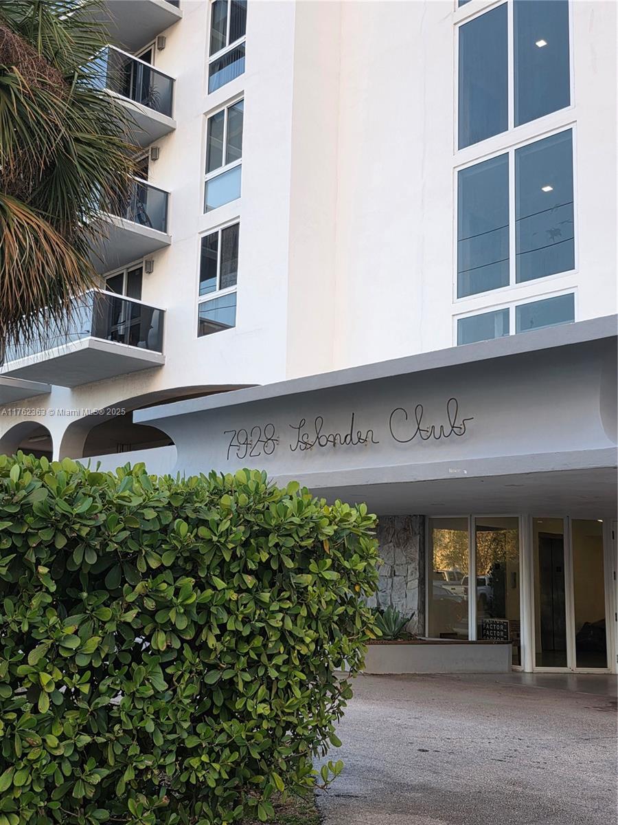 7928 West Dr #307, North Bay Village, Florida image 26