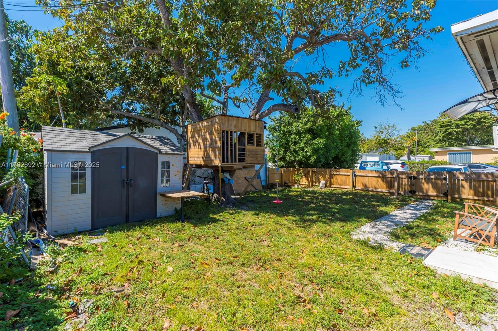 Listing Photo 19