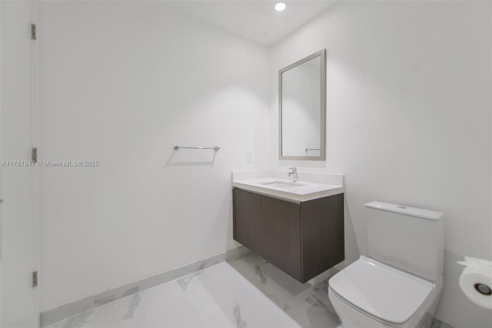 851 NE 1st Ave #2801, Miami FL 33132