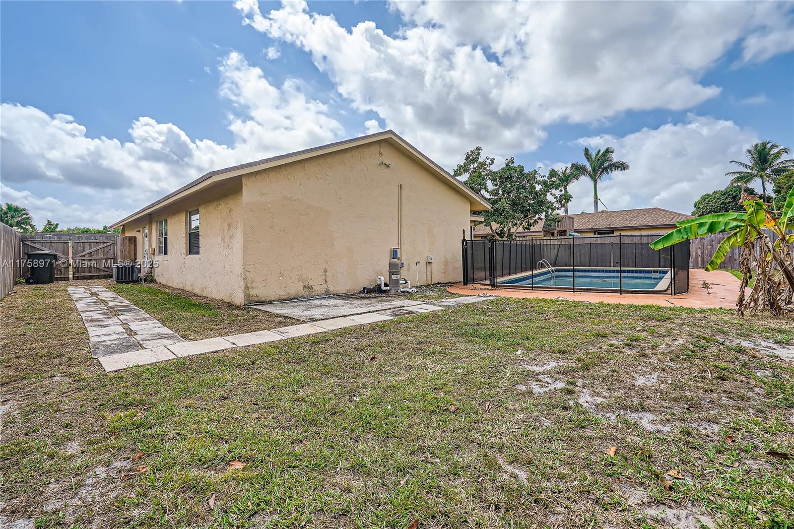 1281 Wyndcliff Dr, Wellington, Florida image 11