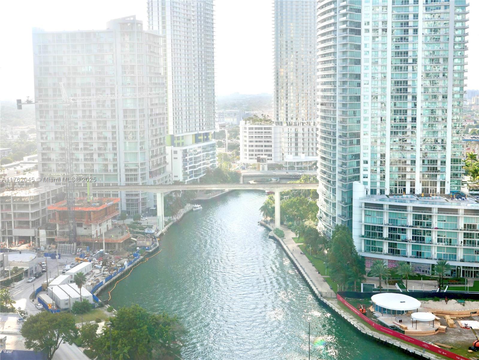 31 SE 5th St #2611, Miami, Florida image 22