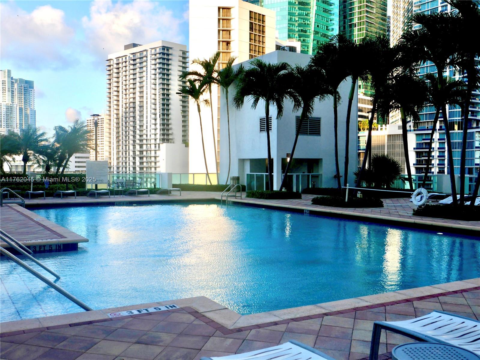 31 SE 5th St #2611, Miami, Florida image 39