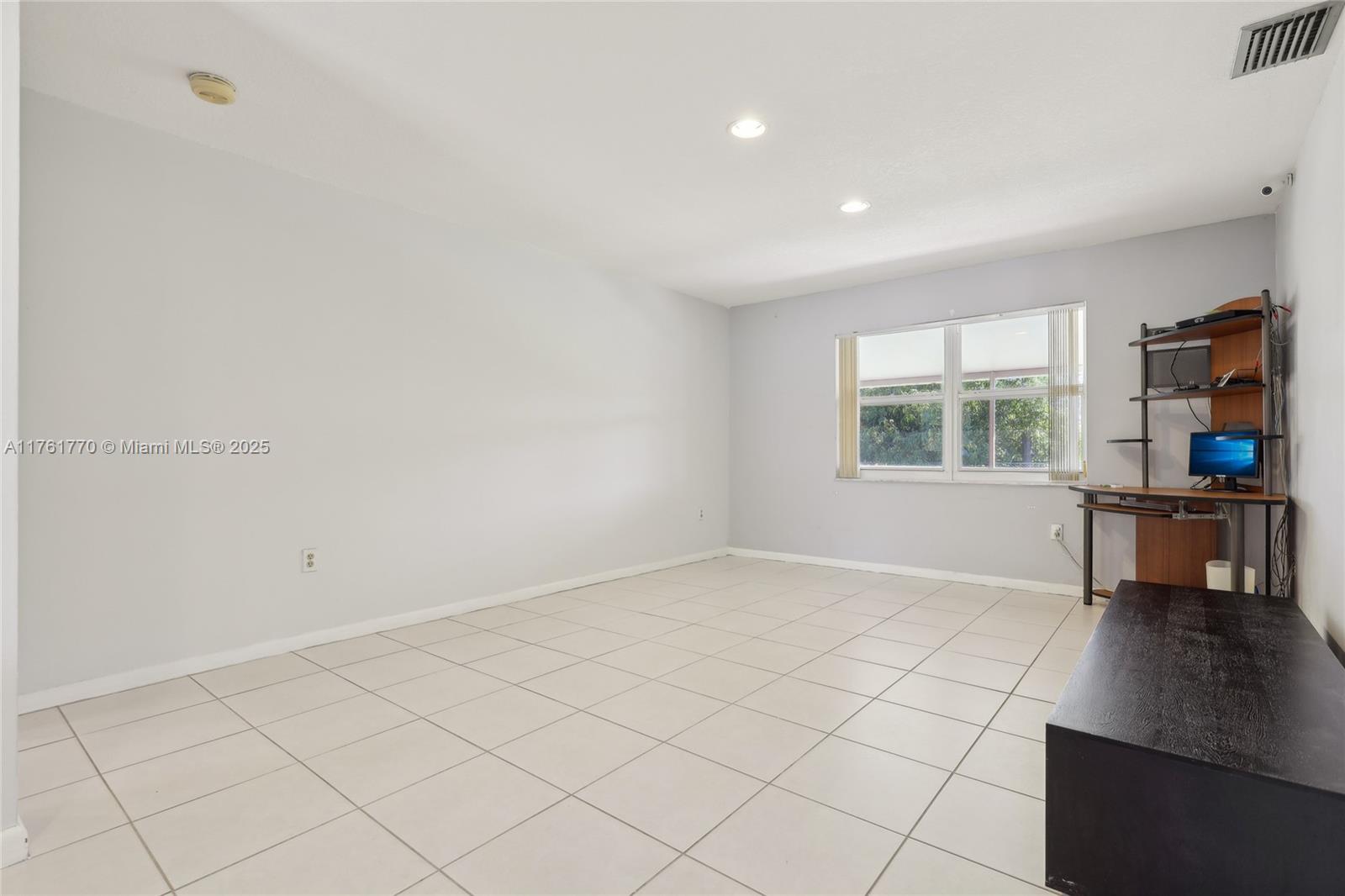 5664 SW 114th Ave, Cooper City, Florida image 10