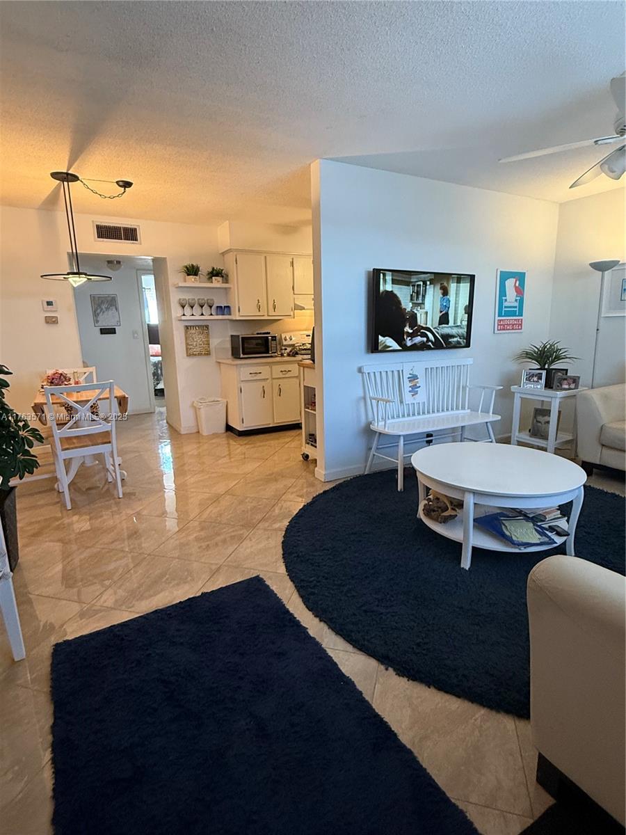 228 Hibiscus Ave #235, Lauderdale By The Sea, Florida image 14