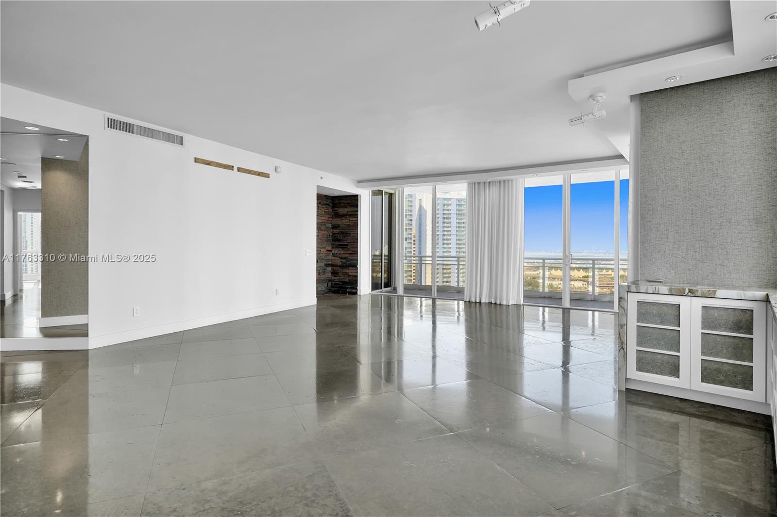 901 Brickell Key Blvd #3208, Miami FL 33131