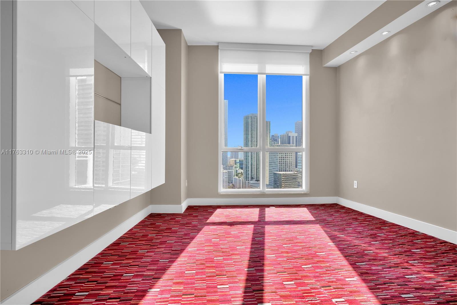 901 Brickell Key Blvd #3208, Miami FL 33131