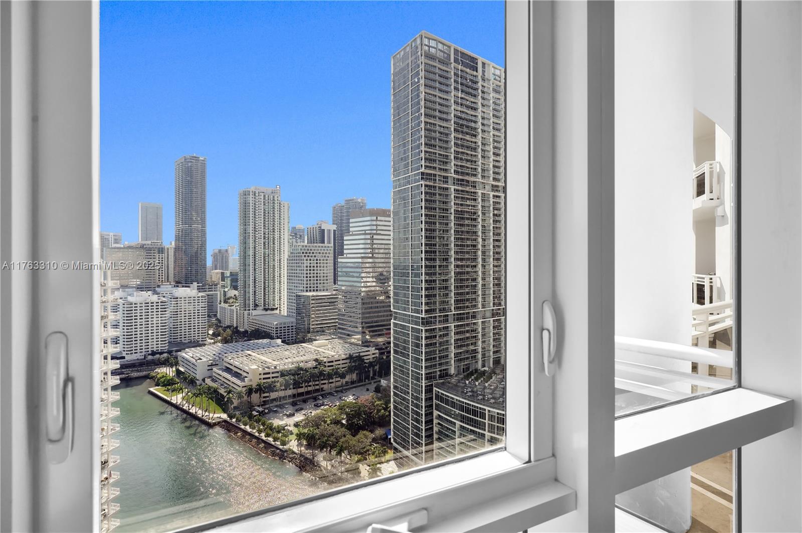 901 Brickell Key Blvd #3208, Miami FL 33131