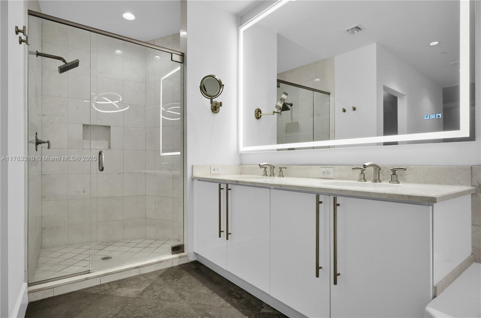901 Brickell Key Blvd #3208, Miami FL 33131