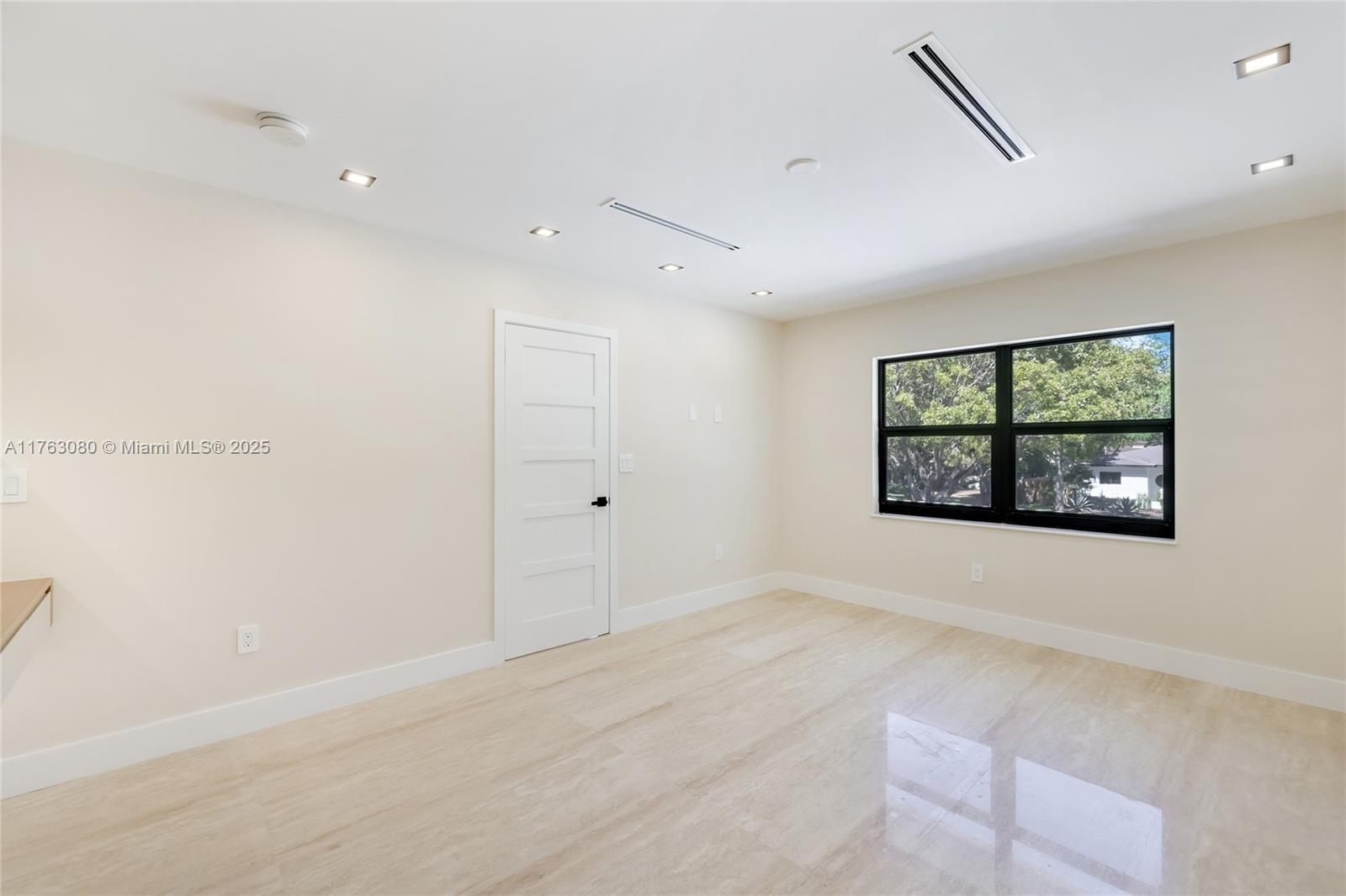440 NE 94th St, Miami Shores, Florida image 17