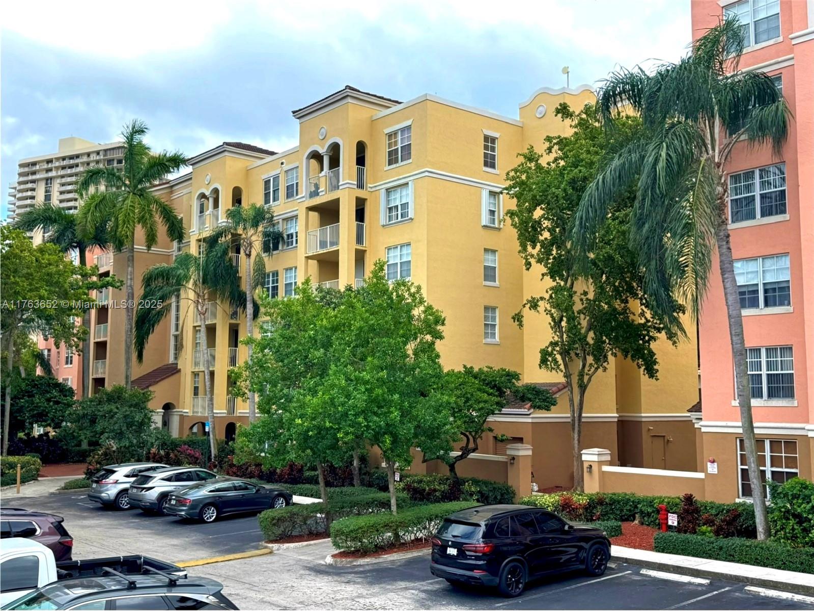 19555 E Country Club Dr #8108, Aventura, Florida image 20