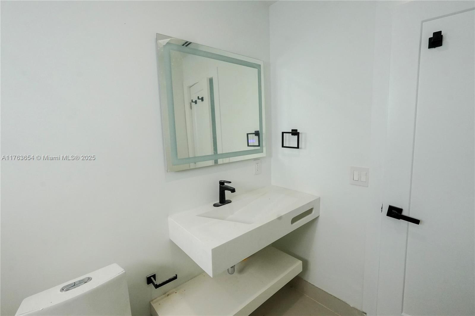 Listing Photo 6