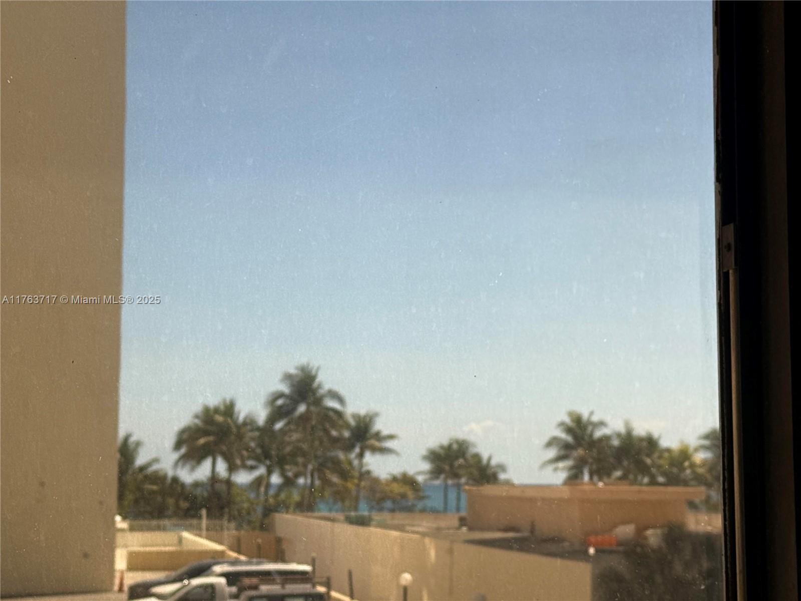10185 Collins Ave #308, Bal Harbour, Florida image 27