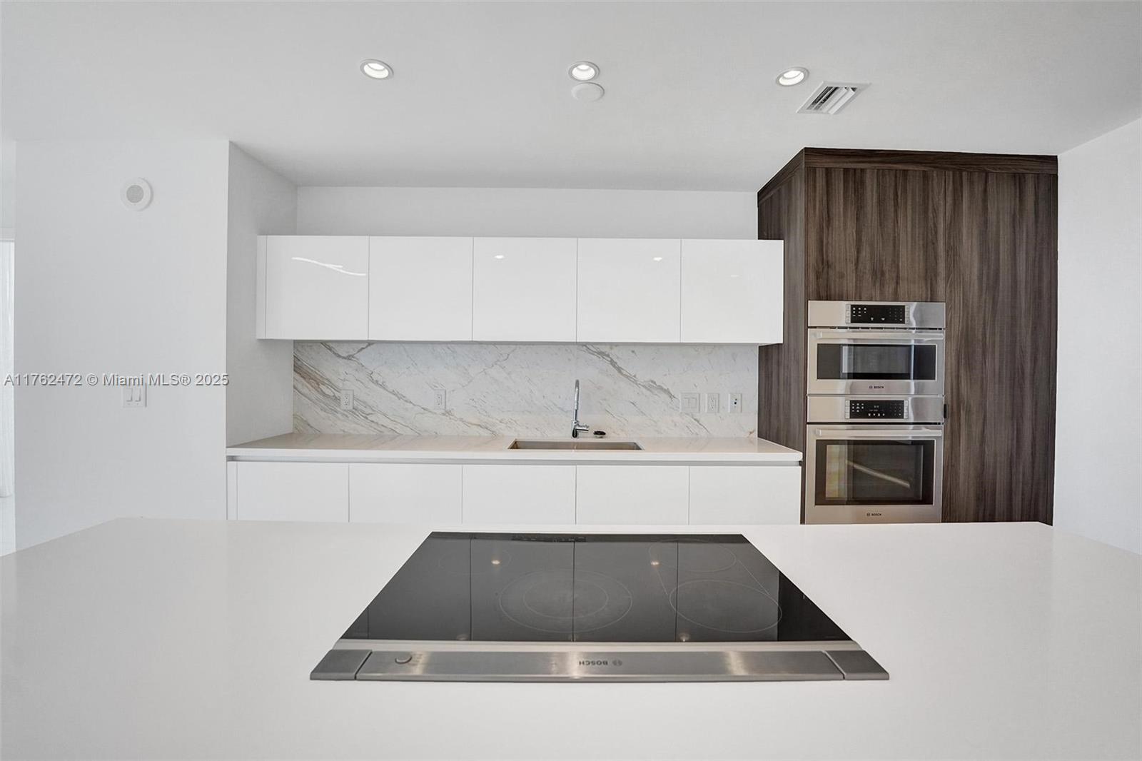 851 NE 1st Ave #4301, Miami FL 33132