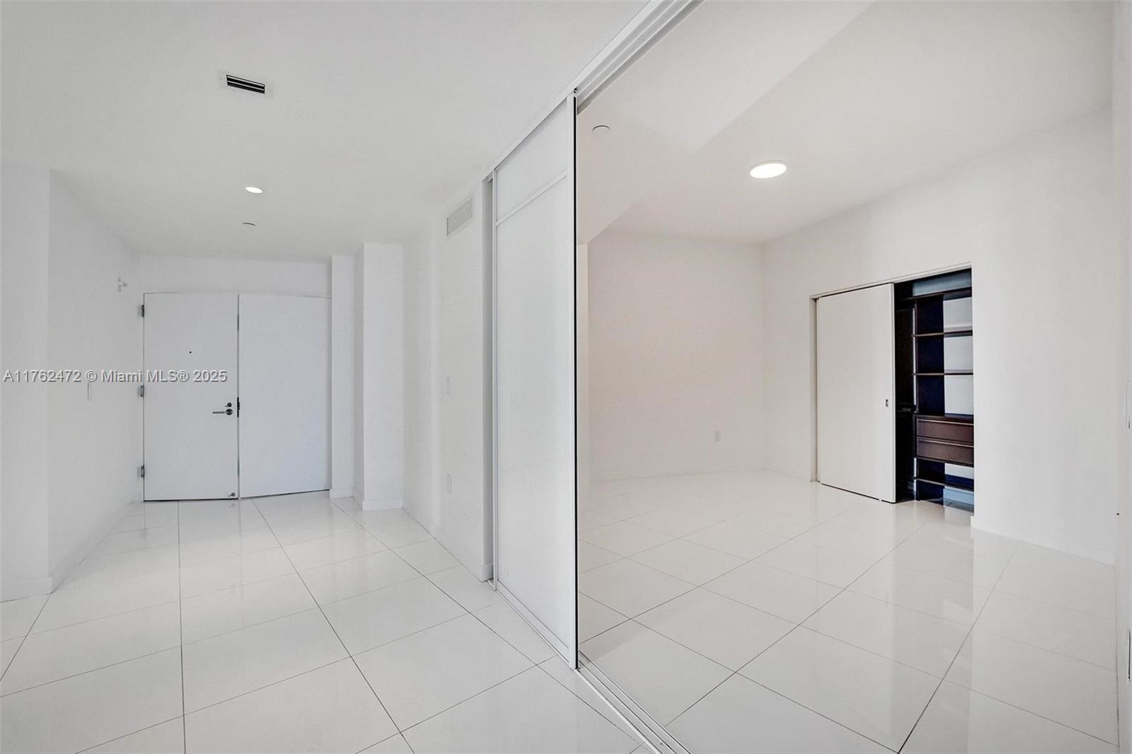 851 NE 1st Ave #4301, Miami FL 33132
