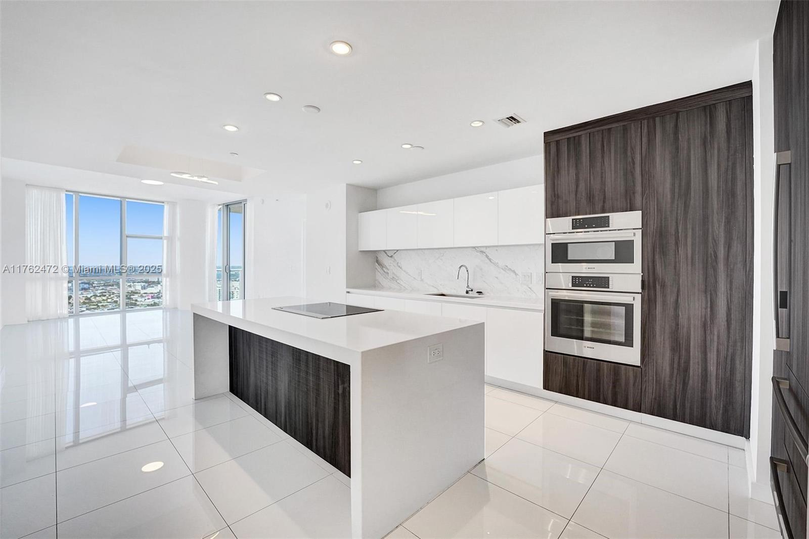 851 NE 1st Ave #4301, Miami FL 33132