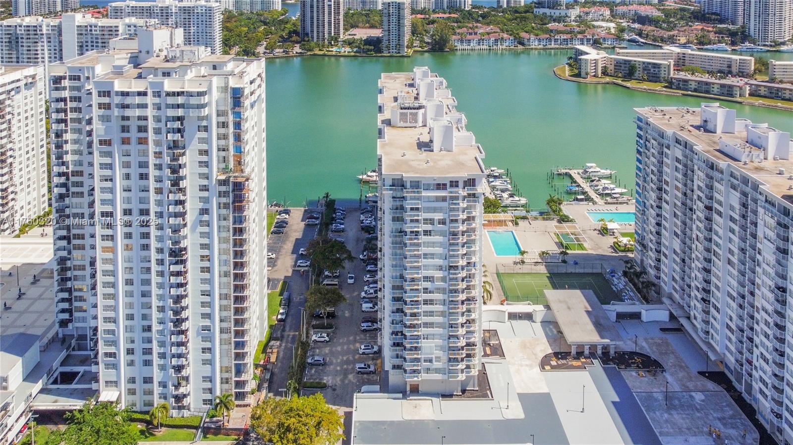 18011 Biscayne Blvd #1103, Aventura, Florida image 2