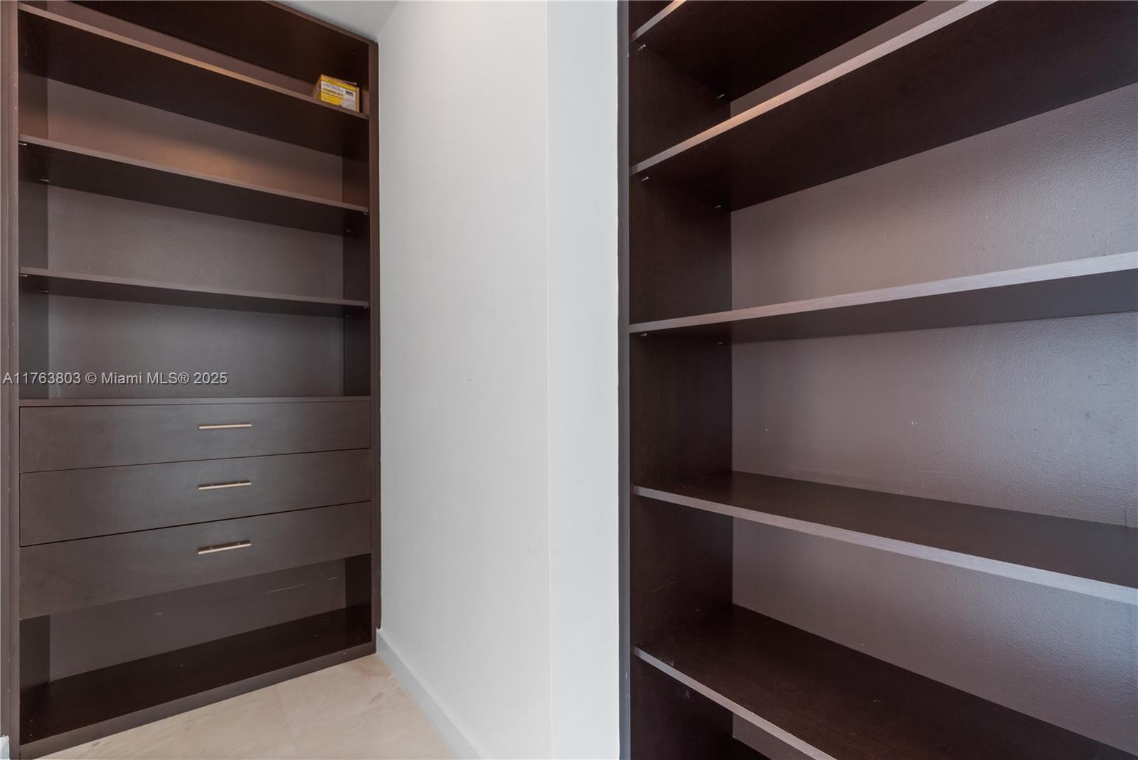 900 BISCAYNE BL #2309, Miami FL 33132