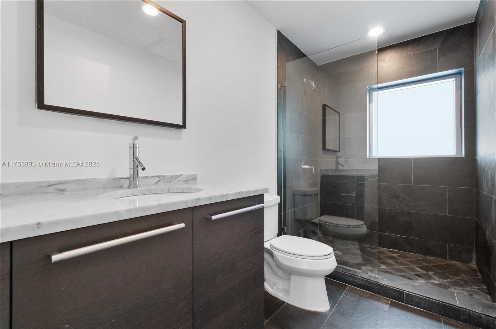 900 BISCAYNE BL #2309, Miami FL 33132