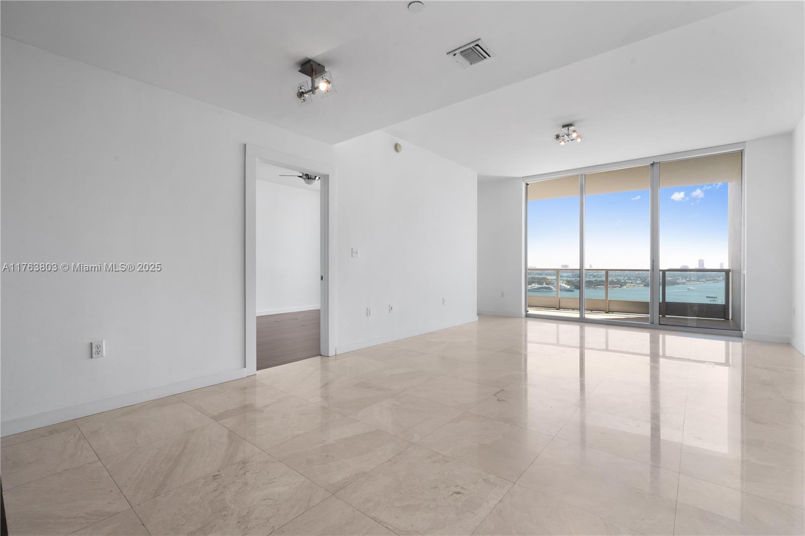 900 BISCAYNE BL #2309, Miami FL 33132