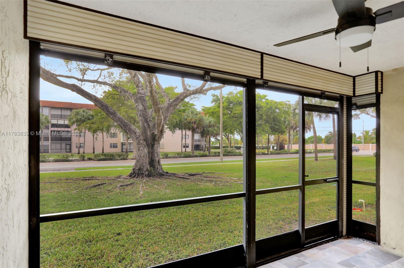 4940 E Sabal Palm Blvd #110, Tamarac, Florida image 27