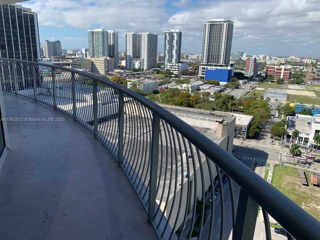 1750 N Bayshore Dr #2215, Miami, Florida image 14