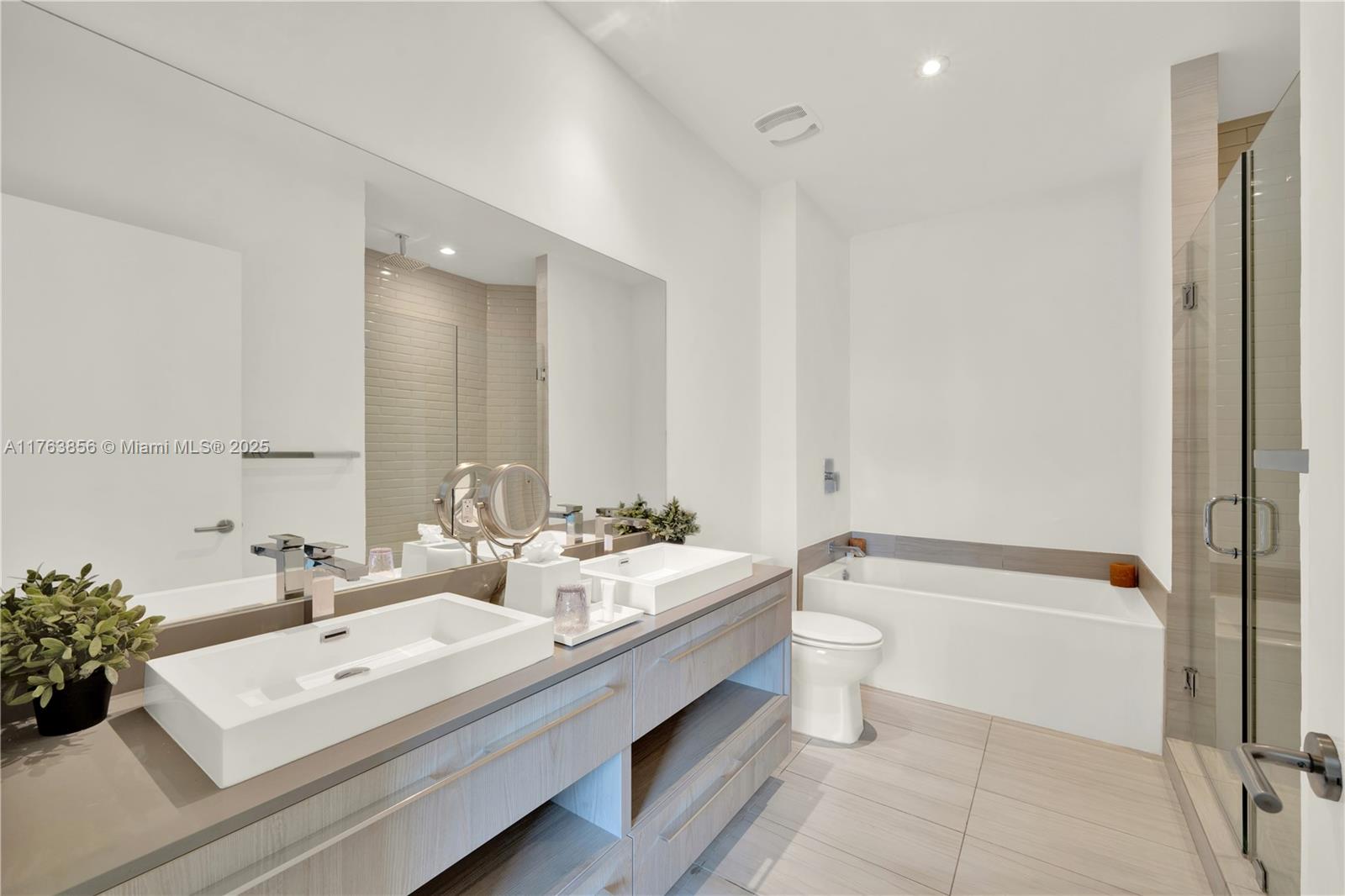 4010 S Ocean Dr R309
