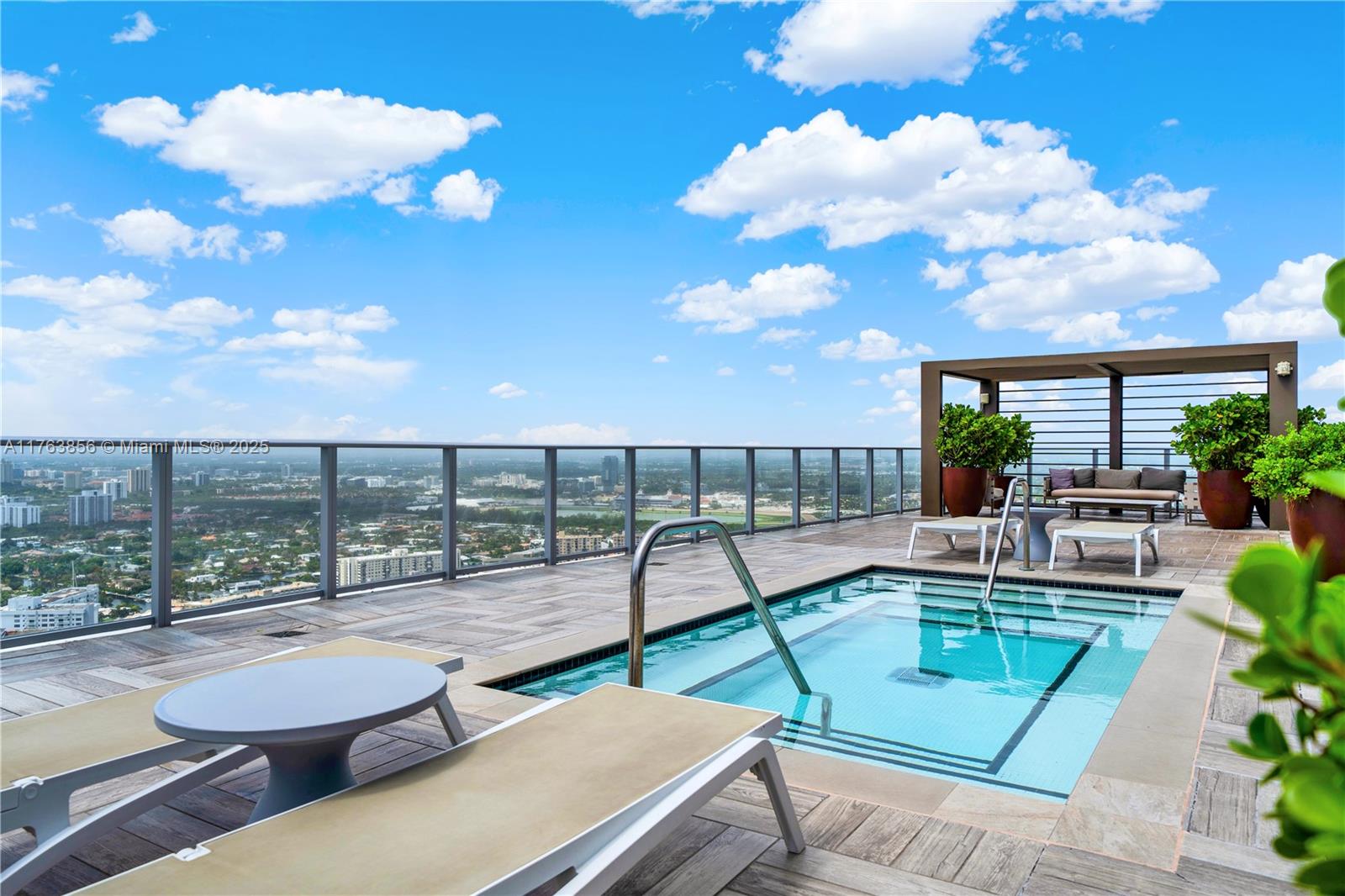 4010 S Ocean Dr R309