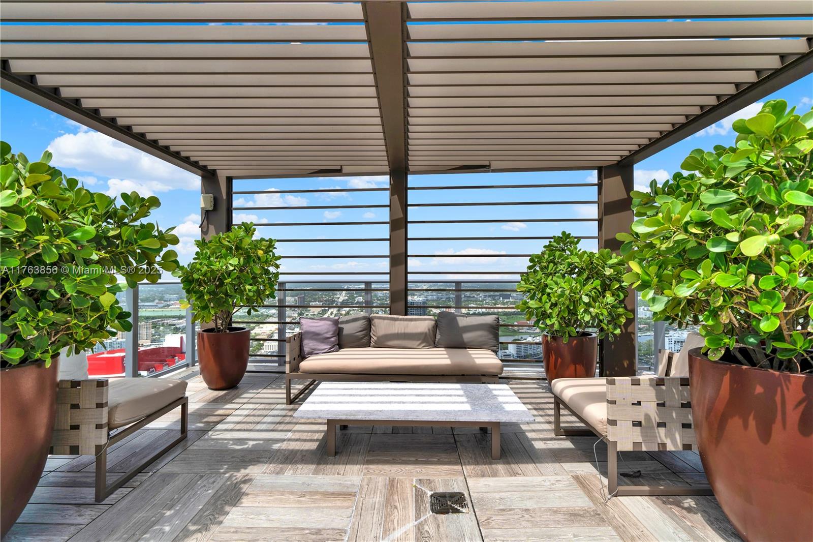 4010 S Ocean Dr R309