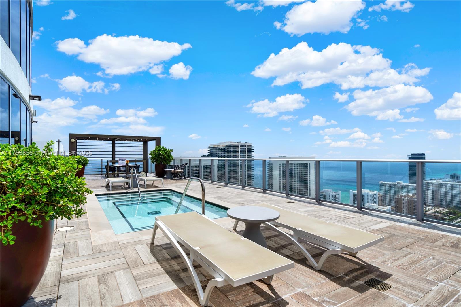 4010 S Ocean Dr R309