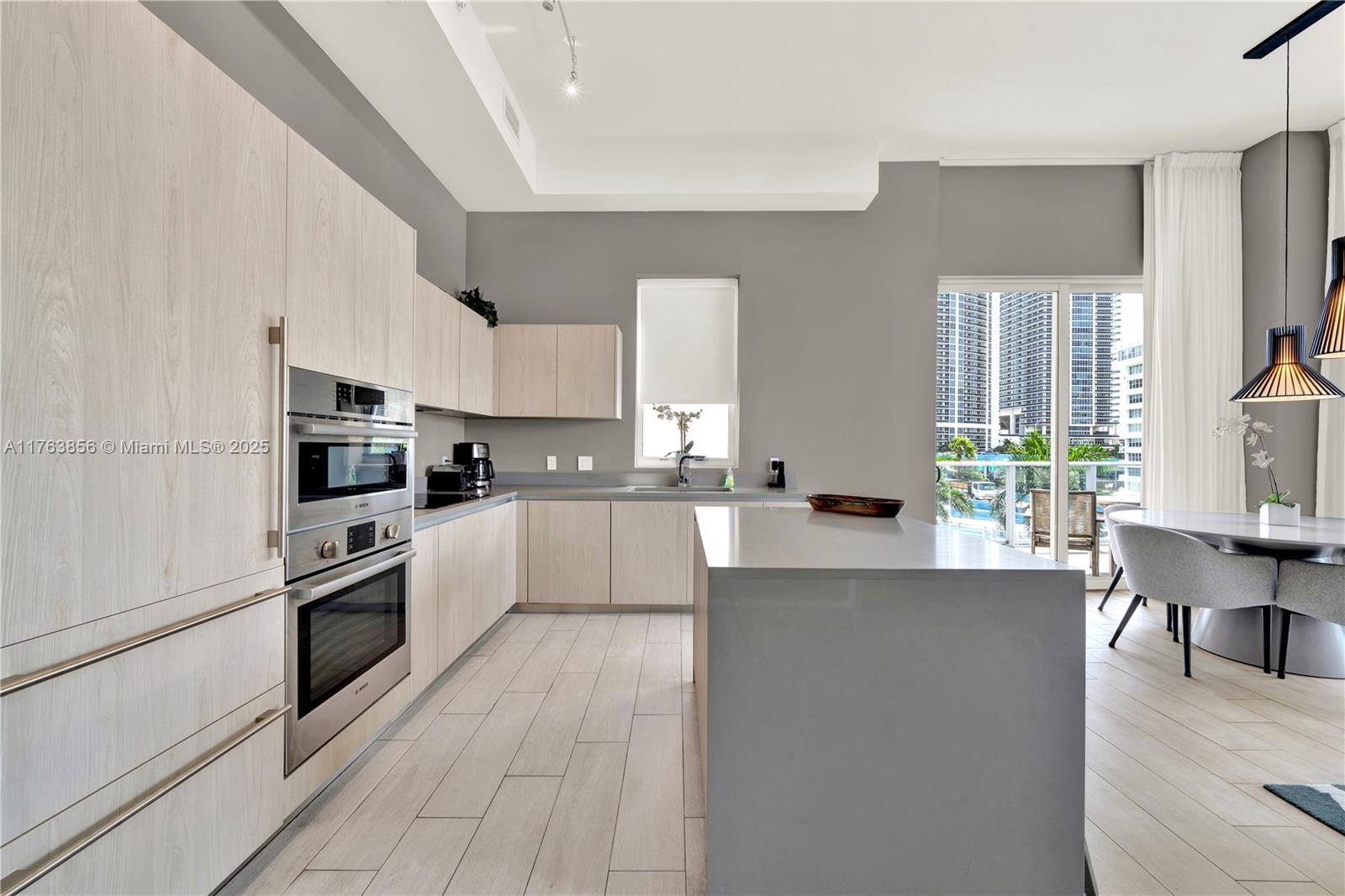 4010 S Ocean Dr R309