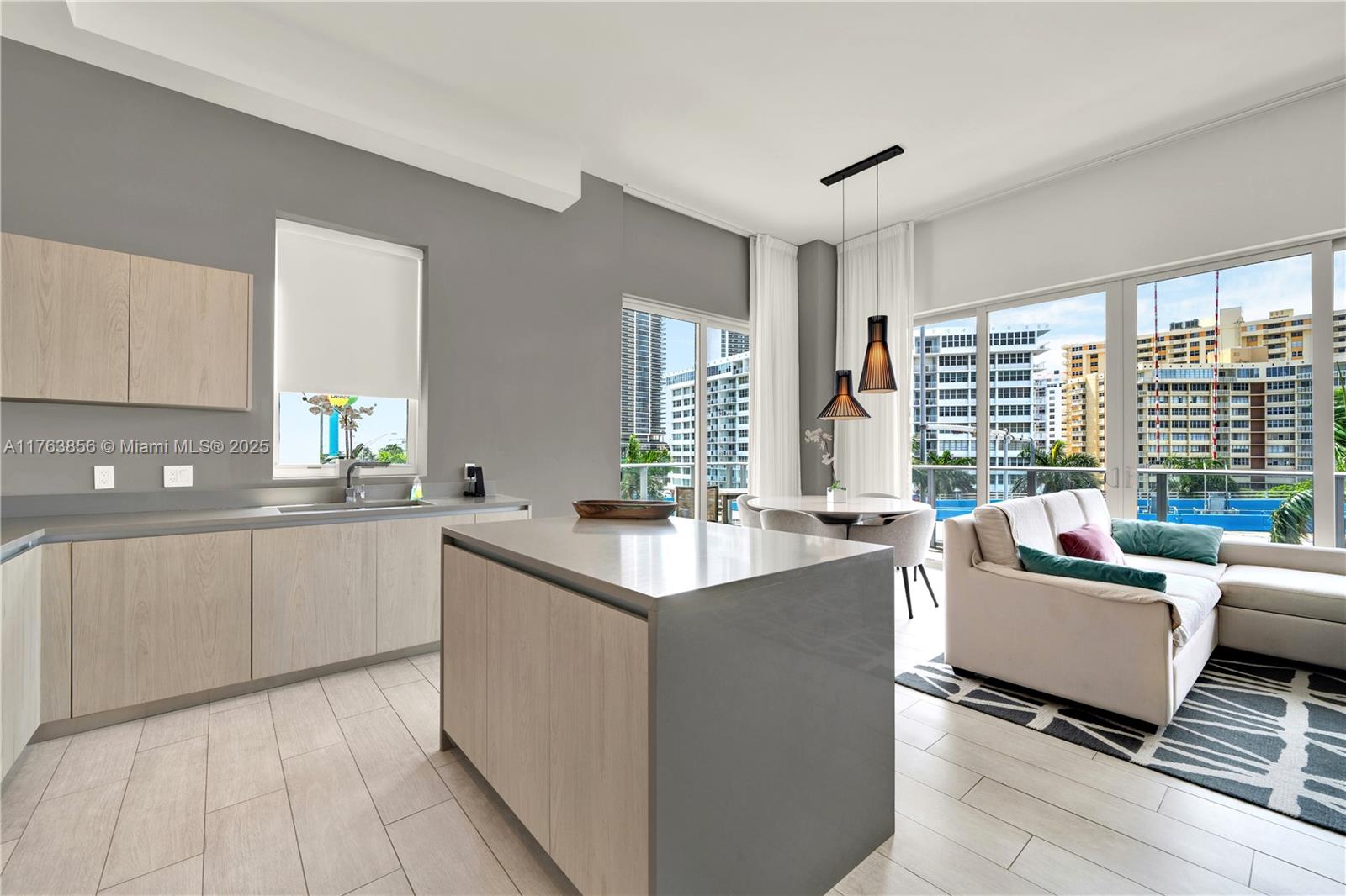 4010 S Ocean Dr R309