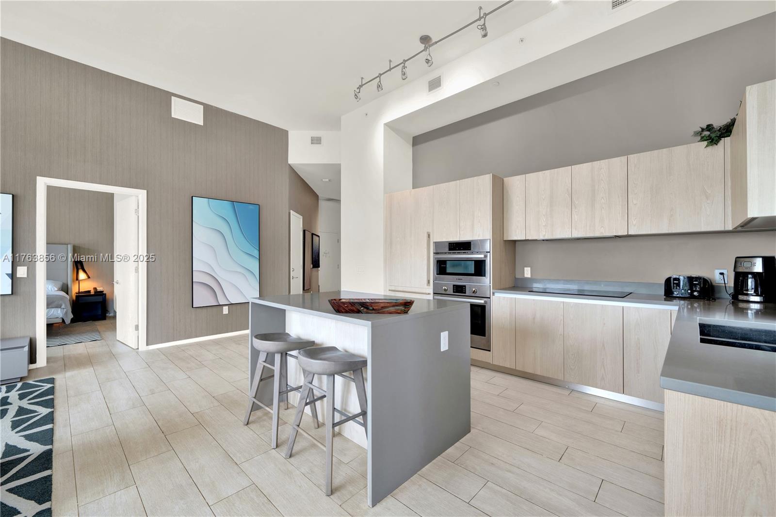 4010 S Ocean Dr R309