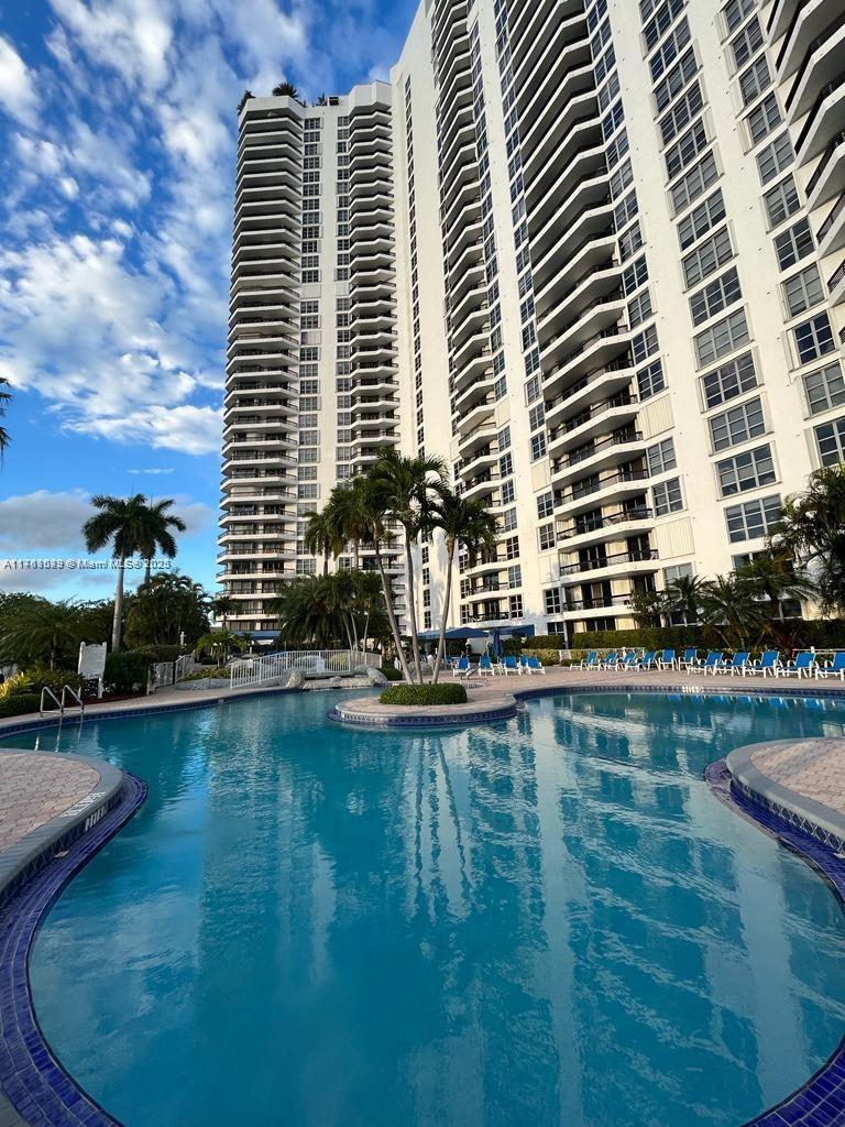 3530 Mystic Pointe Dr #2210, Aventura, Florida image 27