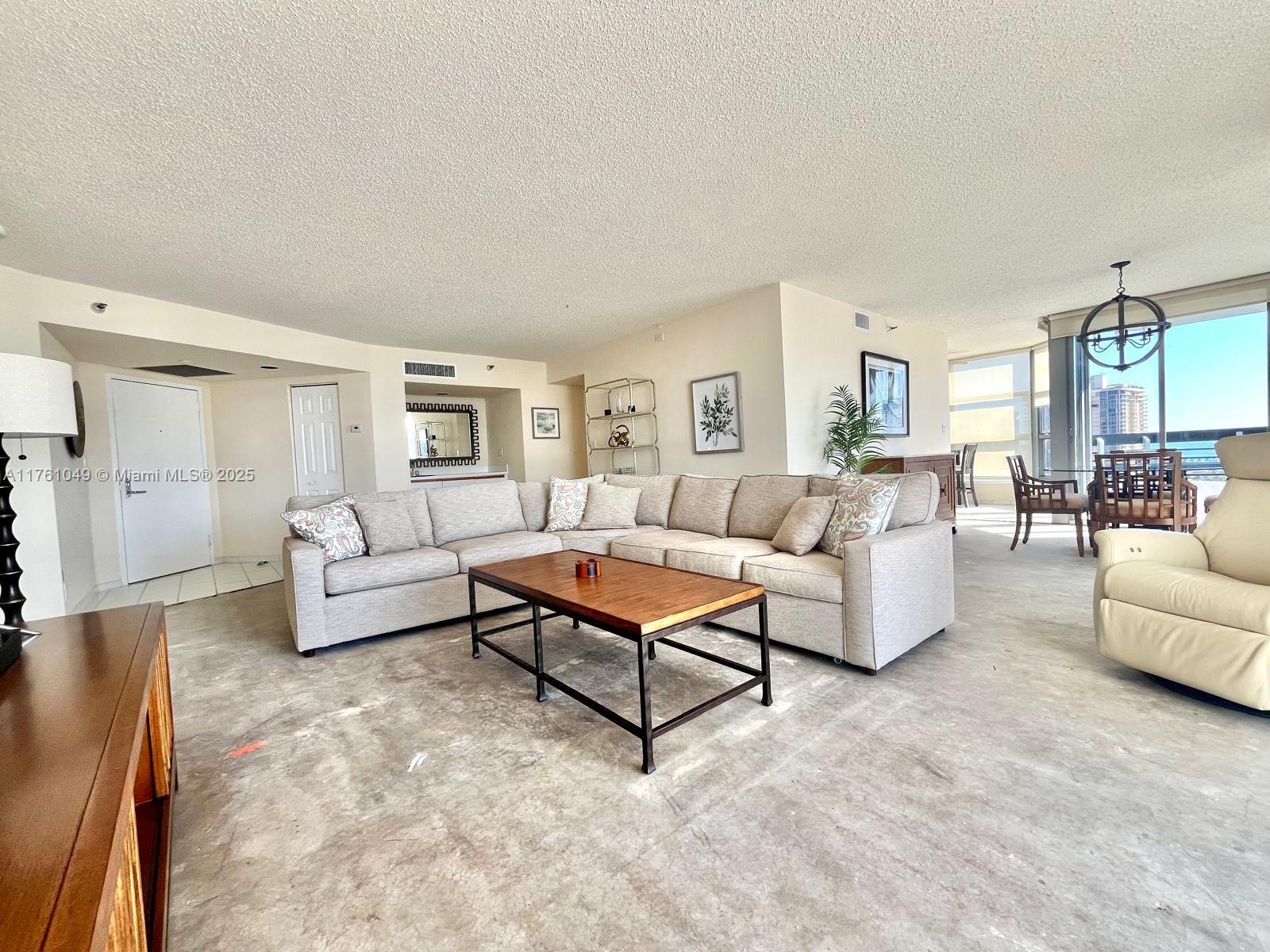 3530 Mystic Pointe Dr #2210, Aventura FL 33180