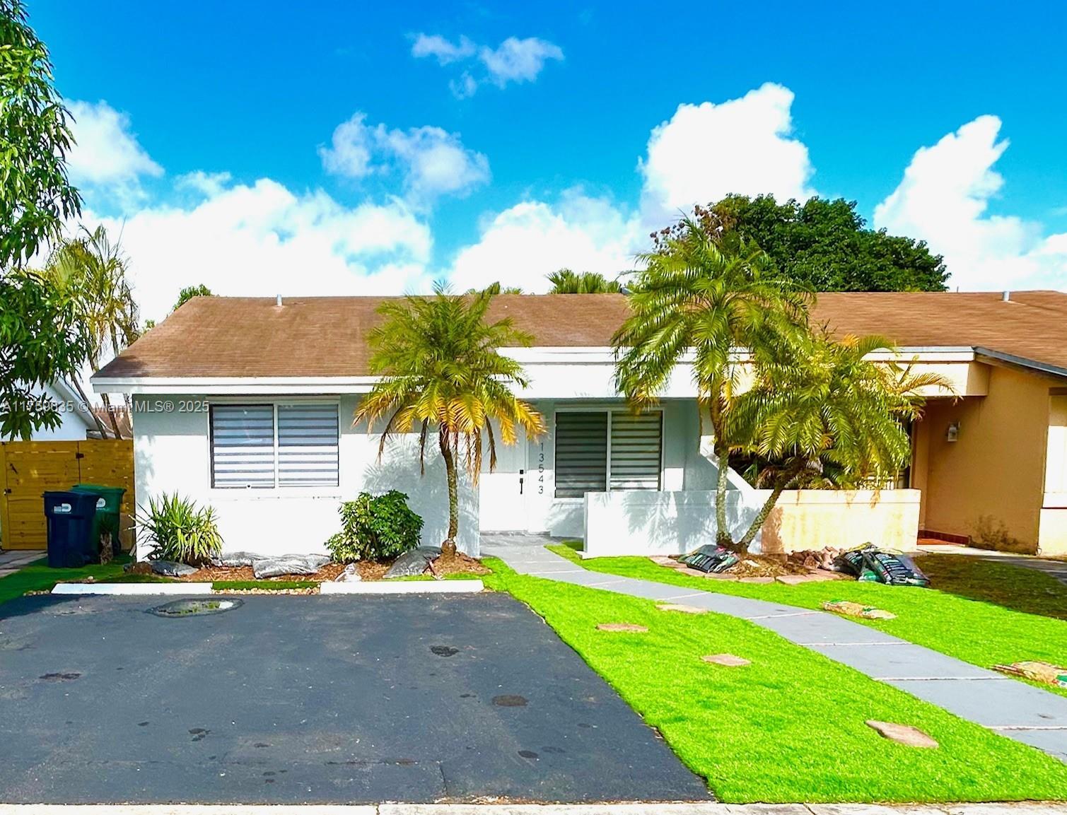 13543 SW 65th Ln #79 For Sale A11759635, FL