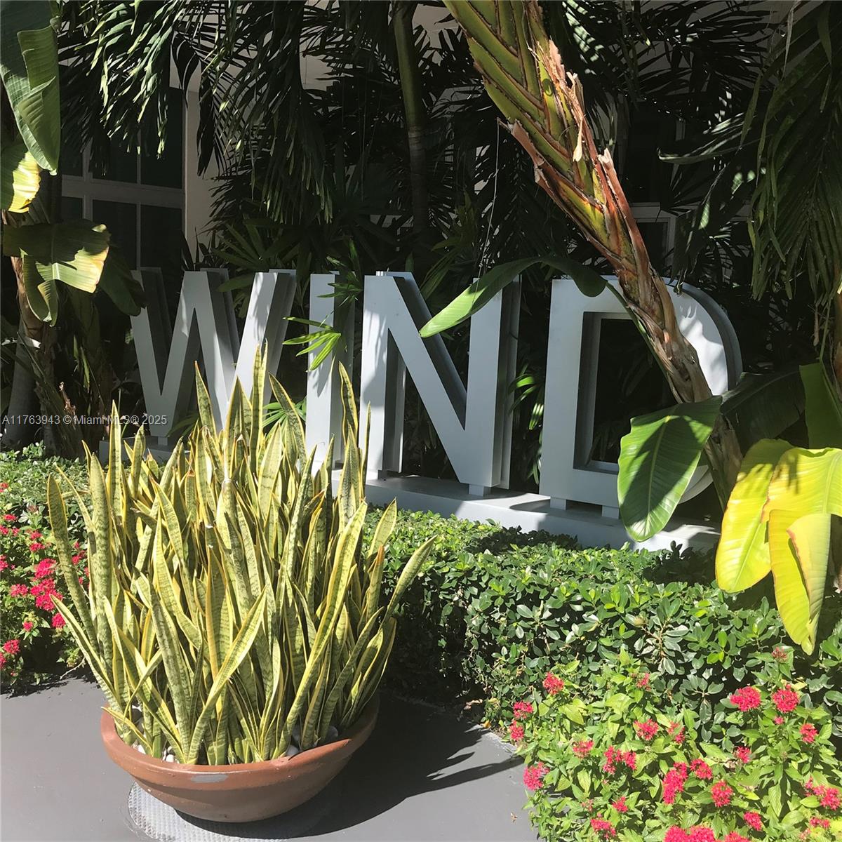 350 S Miami Ave #2404, Miami FL 33130