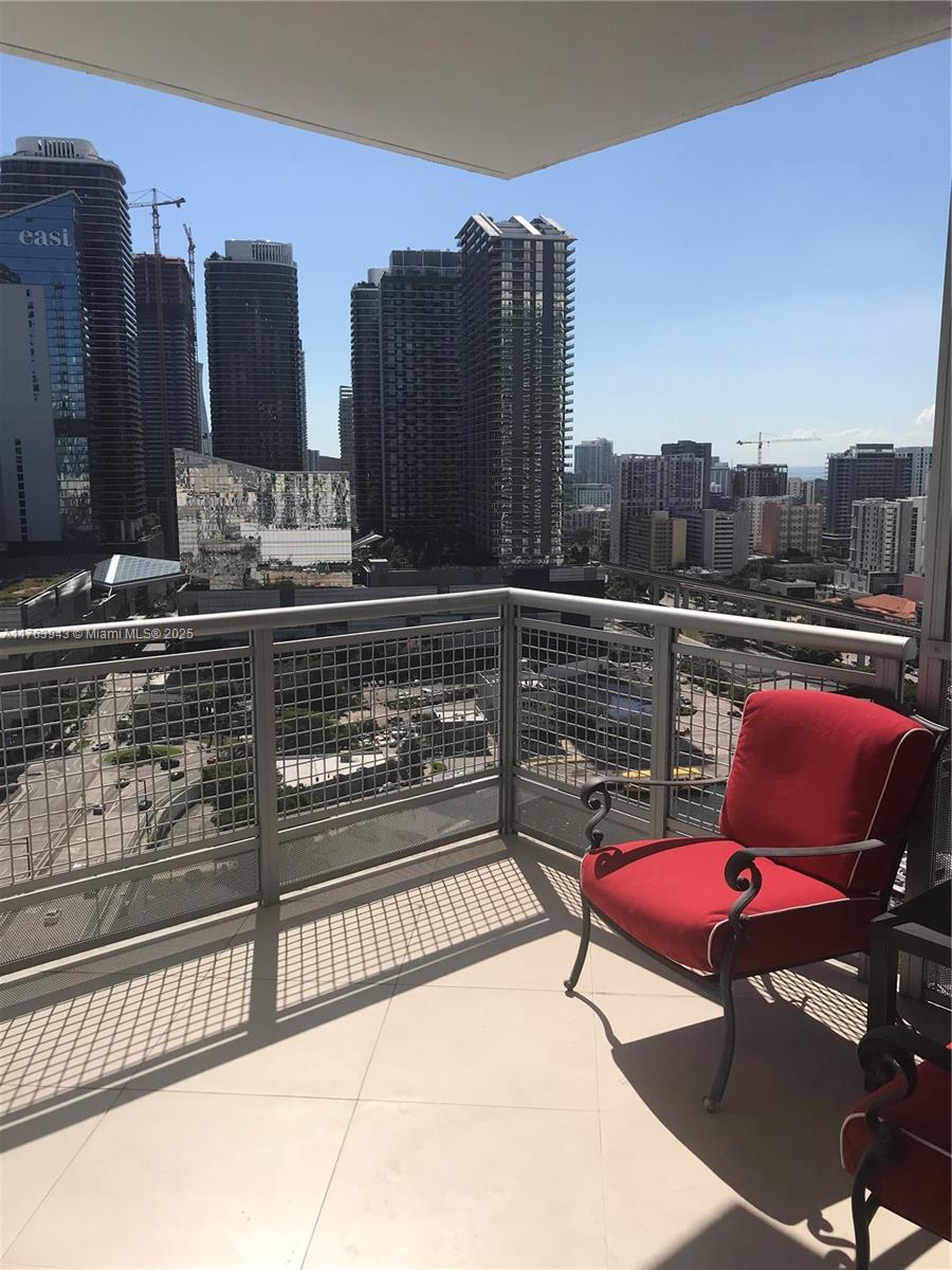 350 S Miami Ave #2404, Miami FL 33130