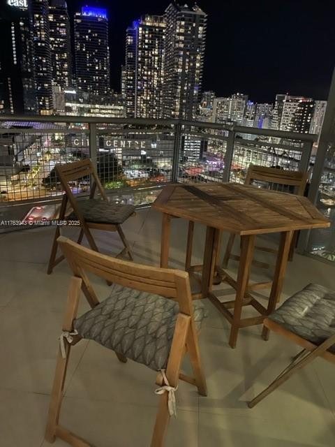 350 S Miami Ave #2404, Miami FL 33130
