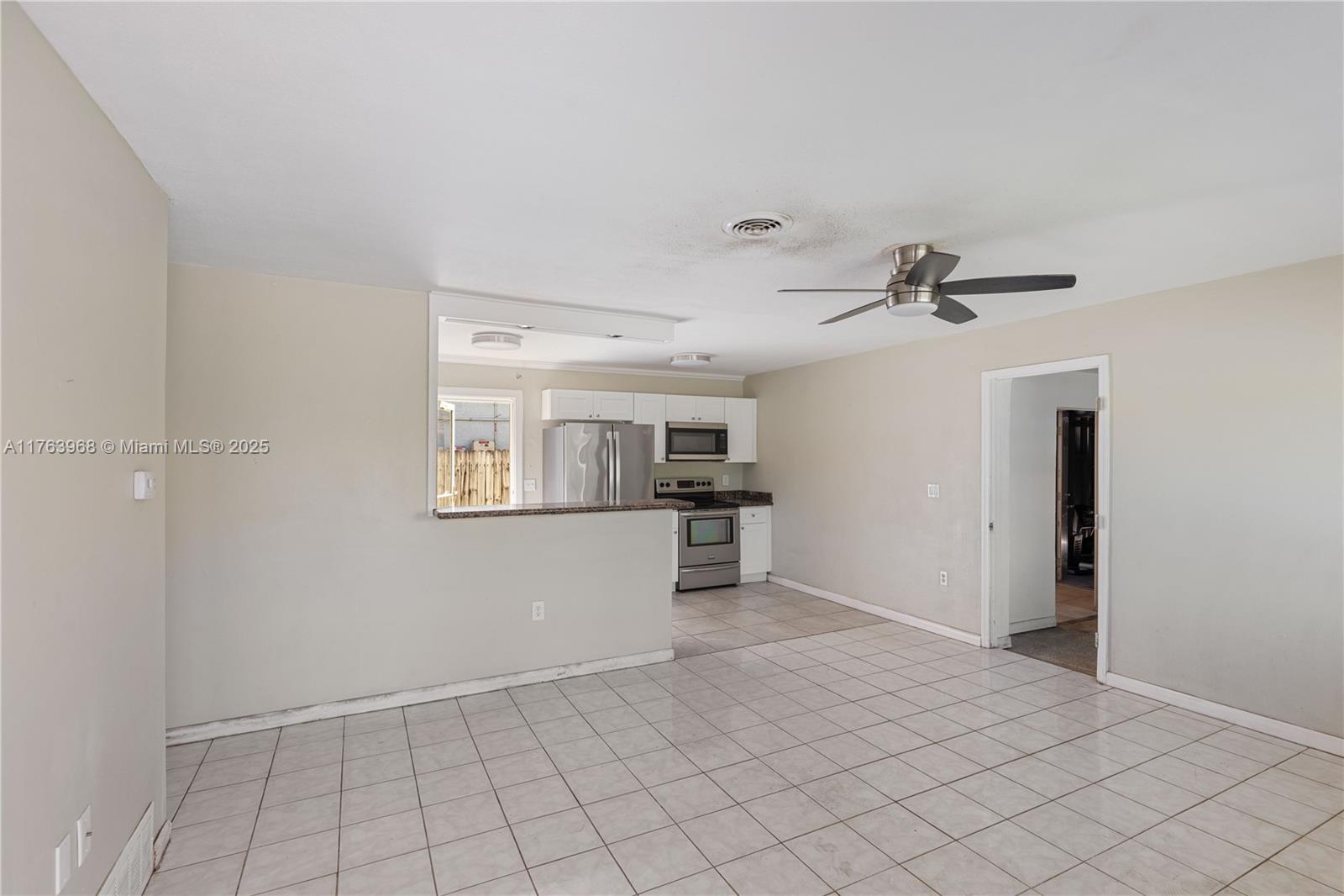 375 58th St N, Saint Petersburg, Florida image 15