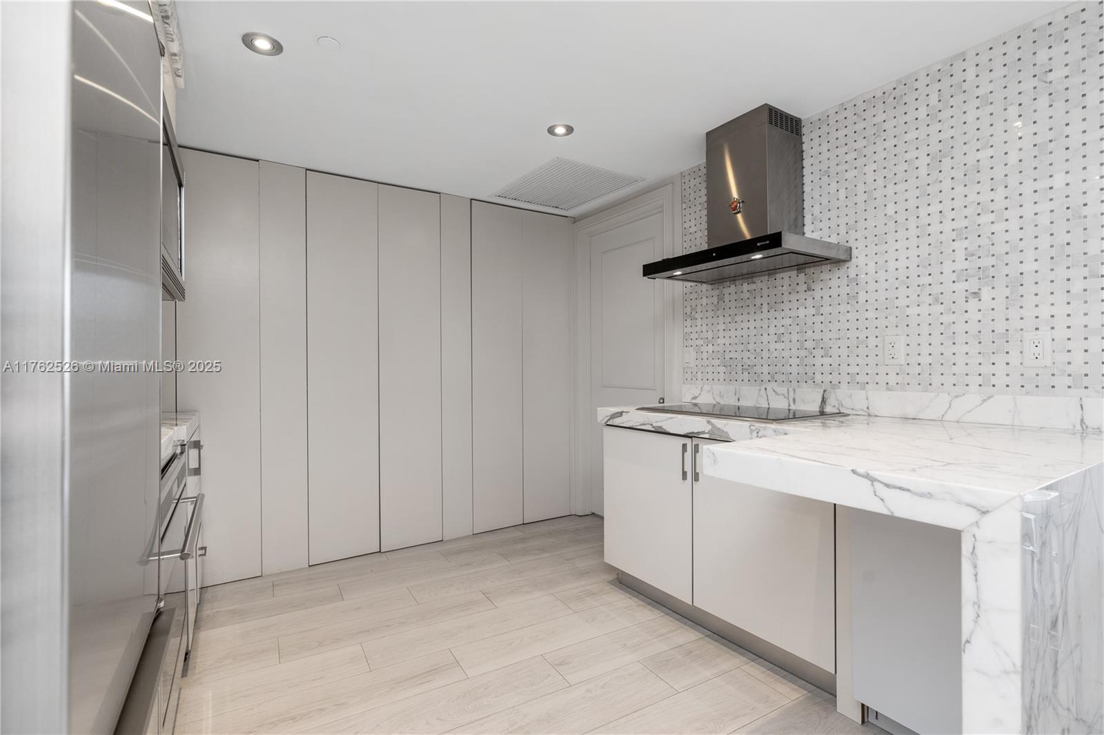 495 Brickell Ave #BY1006, Miami FL 33131