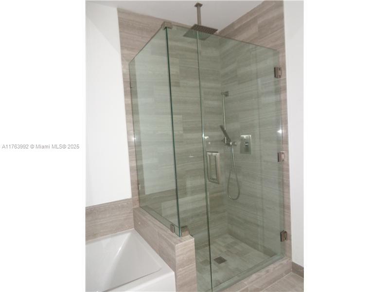 1300 Brickell Bay Dr #2603, Miami FL 33131