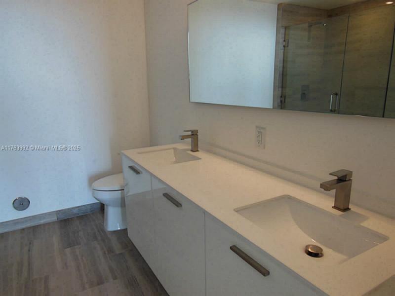 1300 Brickell Bay Dr #2603, Miami FL 33131