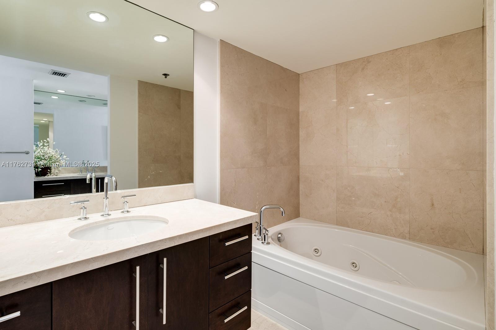 251 Crandon Blvd #1131, Key Biscayne FL 33149