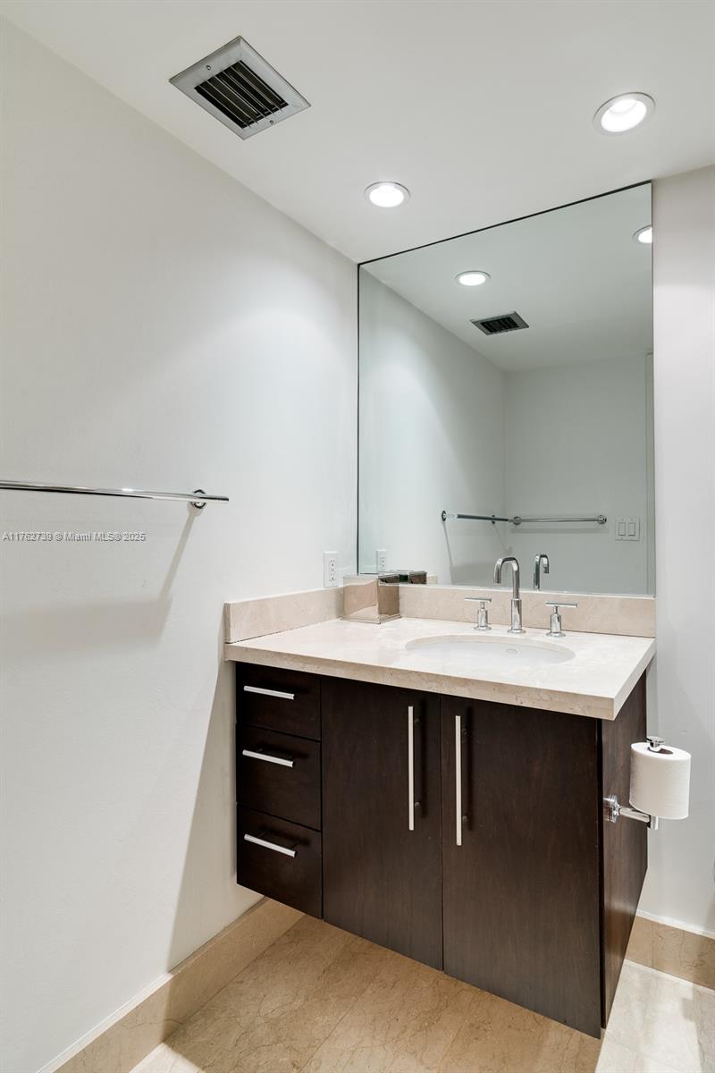 251 Crandon Blvd #1131, Key Biscayne FL 33149