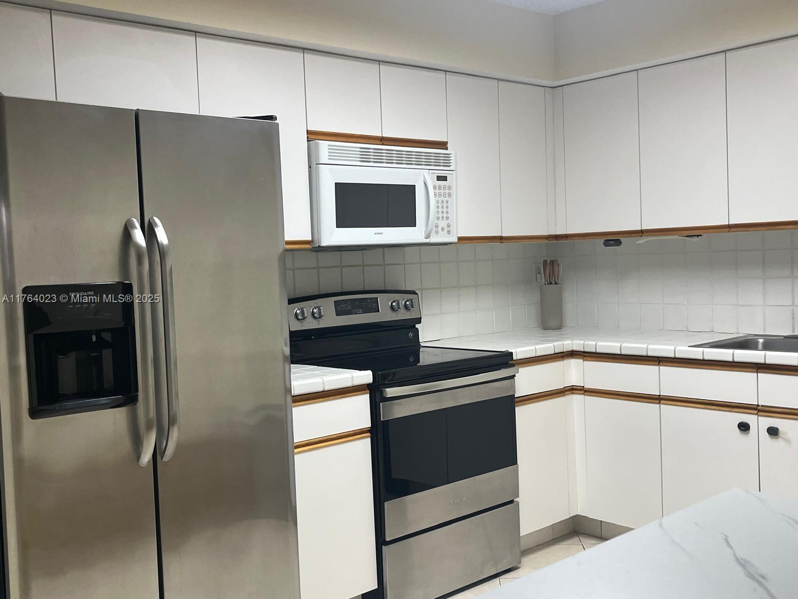 3530 Mystic Pointe Dr #2504, Aventura FL 33180