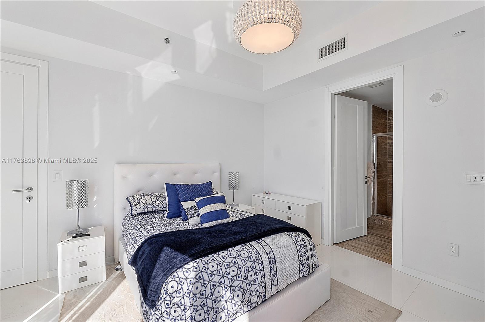 15811 Collins Ave #1601, Sunny Isles Beach FL 33160